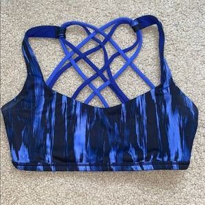 Lululemon sports bra